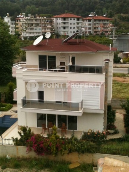 Stunning villa with attic in Kestel-id-8267-photo-26