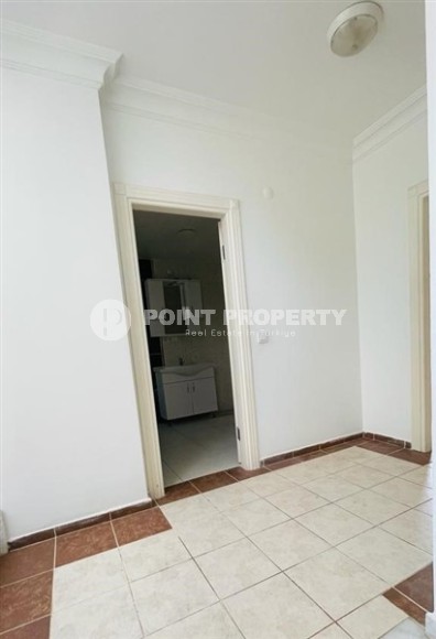 Великолепная триплекс-вилла с террасой в Кестеле-id-8268-фото-8