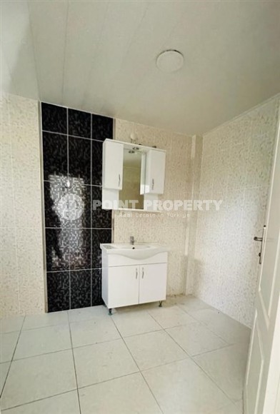 Великолепная триплекс-вилла с террасой в Кестеле-id-8268-фото-9