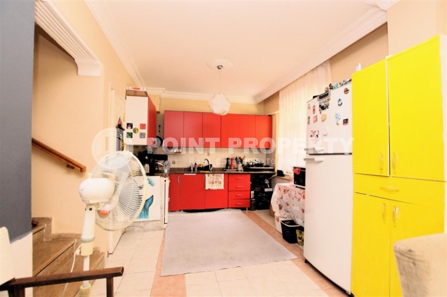 Комфортабельная вилла-близнец с садовым участком, в Кестеле-id-8269-фото-4