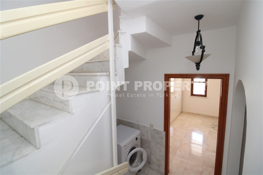 Panoramic twin villa in Kargicak area!-id-8276-photo-9