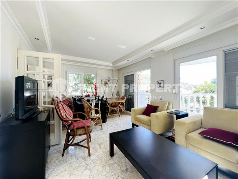 Меблированная вилла с тремя спальнями, 190м², с потрясающими видами в районе Алании - Сугёзю-id-1652-фото-2