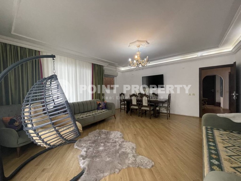 Inexpensive apartment with two bedrooms in Mahmutlar-id-8282-photo-2