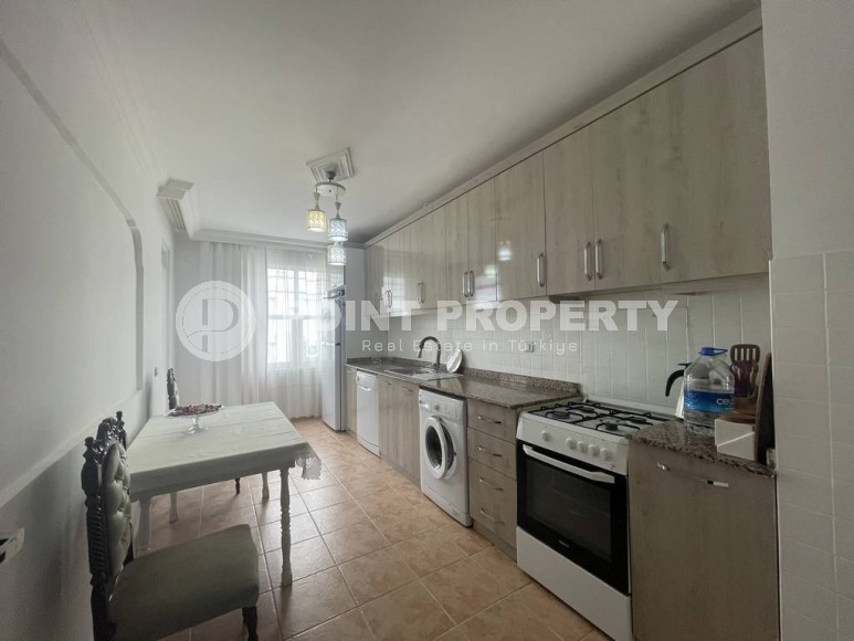 Inexpensive apartment with two bedrooms in Mahmutlar-id-8282-photo-4