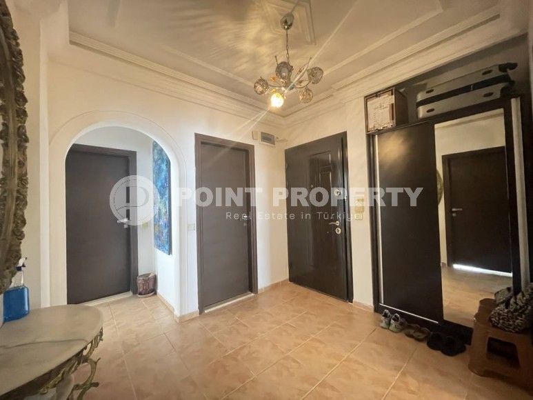 Inexpensive apartment with two bedrooms in Mahmutlar-id-8282-photo-6