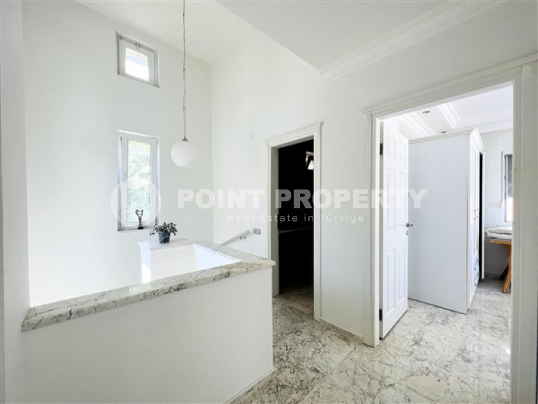 Меблированная вилла с тремя спальнями, 190м², с потрясающими видами в районе Алании - Сугёзю-id-1652-фото-7