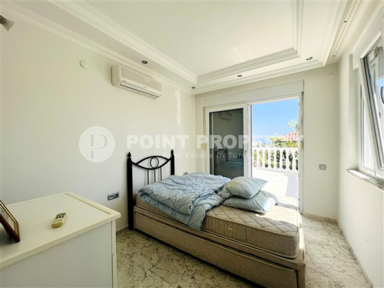 Меблированная вилла с тремя спальнями, 190м², с потрясающими видами в районе Алании - Сугёзю-id-1652-фото-10