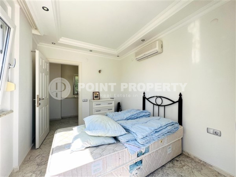 Меблированная вилла с тремя спальнями, 190м², с потрясающими видами в районе Алании - Сугёзю-id-1652-фото-11