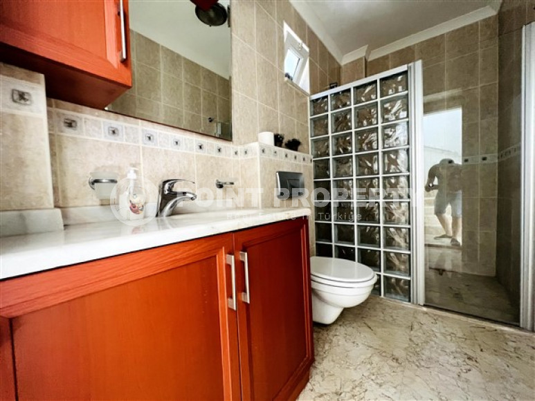 Меблированная вилла с тремя спальнями, 190м², с потрясающими видами в районе Алании - Сугёзю-id-1652-фото-12