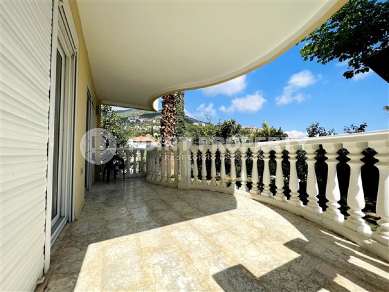 Меблированная вилла с тремя спальнями, 190м², с потрясающими видами в районе Алании - Сугёзю-id-1652-фото-18