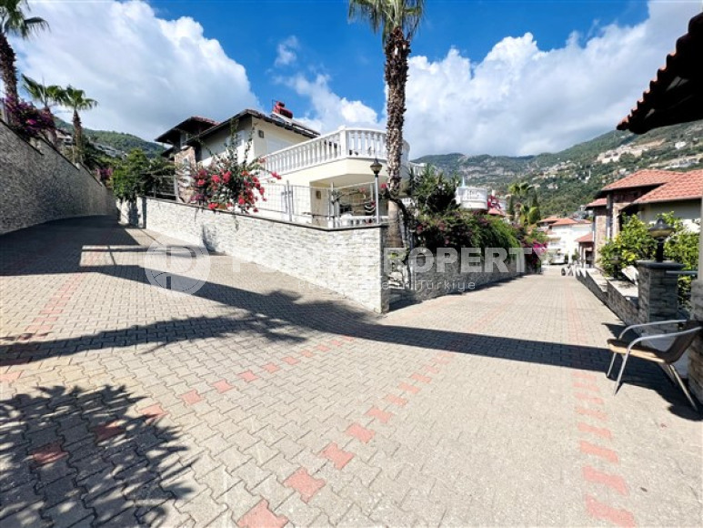 Меблированная вилла с тремя спальнями, 190м², с потрясающими видами в районе Алании - Сугёзю-id-1652-фото-20