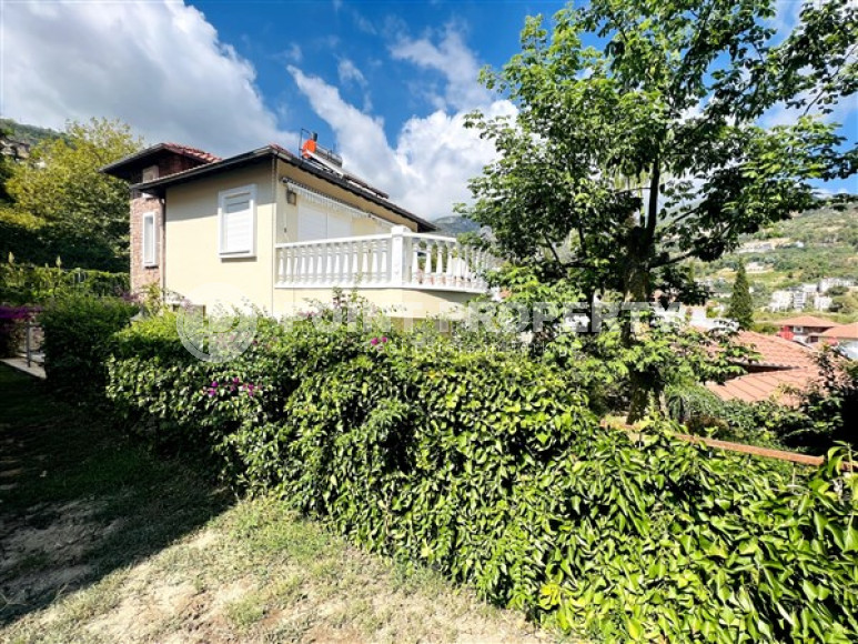 Меблированная вилла с тремя спальнями, 190м², с потрясающими видами в районе Алании - Сугёзю-id-1652-фото-21