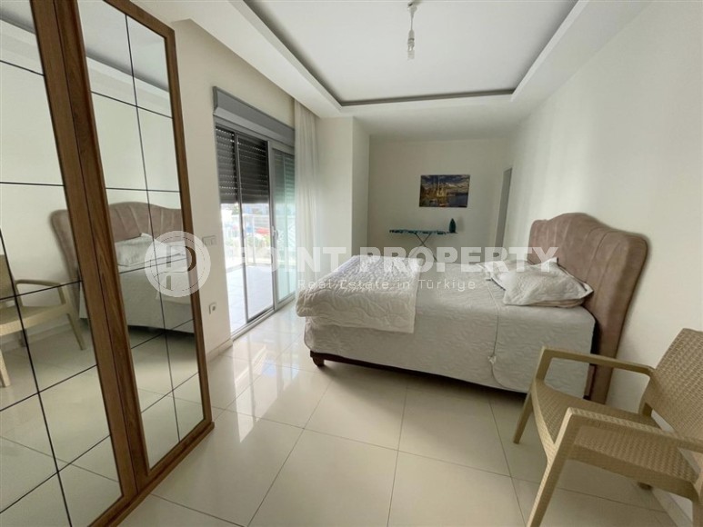 Просторная квартира с двумя балконами в Махмутларе-id-8317-фото-5