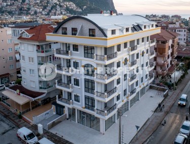 Penthouse 2+1 in a new building on Cleopatra-id-8335-photo-1