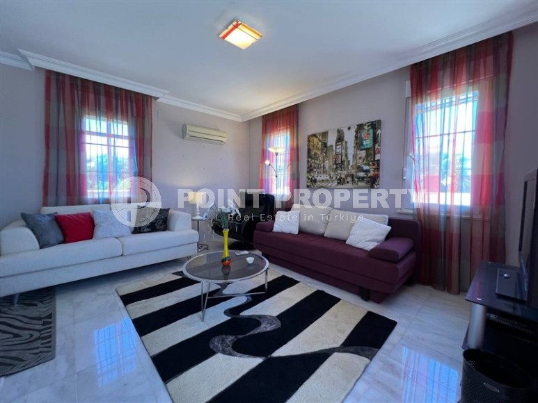 Великолепная вилла с собственным садом в районе Инжекум-id-8344-фото-5