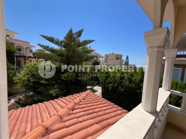 Великолепная вилла с собственным садом в районе Инжекум-id-8344-фото-16