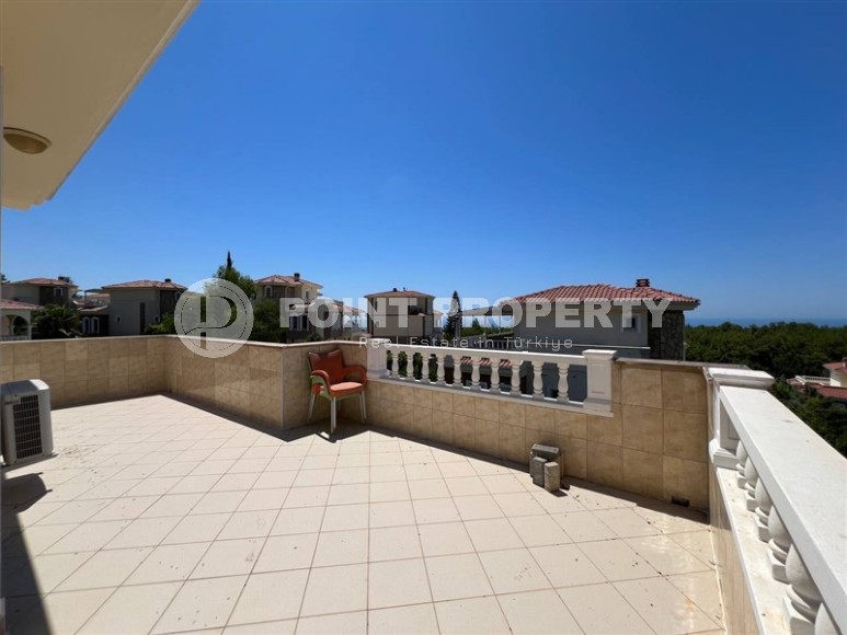 Великолепная вилла с собственным садом в районе Инжекум-id-8344-фото-20