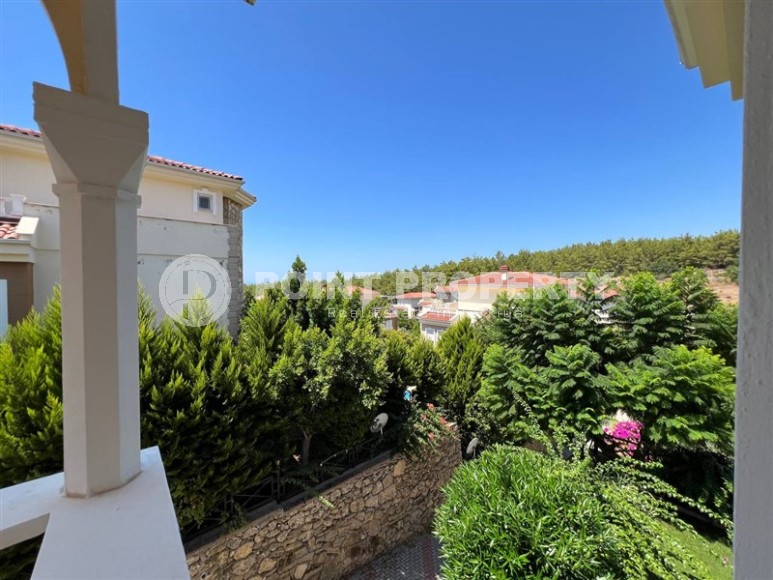 Великолепная вилла с собственным садом в районе Инжекум-id-8344-фото-22