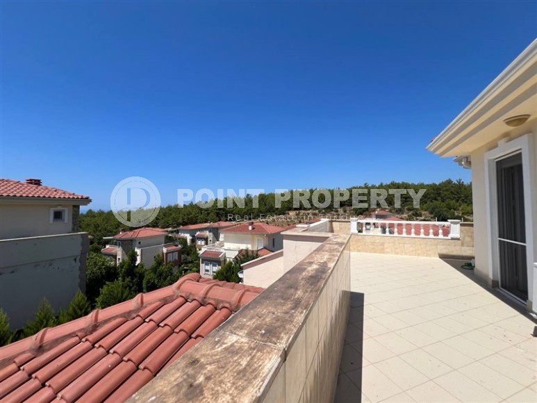 Великолепная вилла с собственным садом в районе Инжекум-id-8344-фото-24