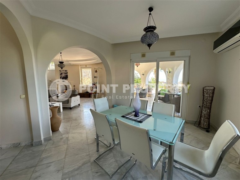 Вилла 3+1 с панорамным видом на море в районе Каргыджак-id-8384-фото-19