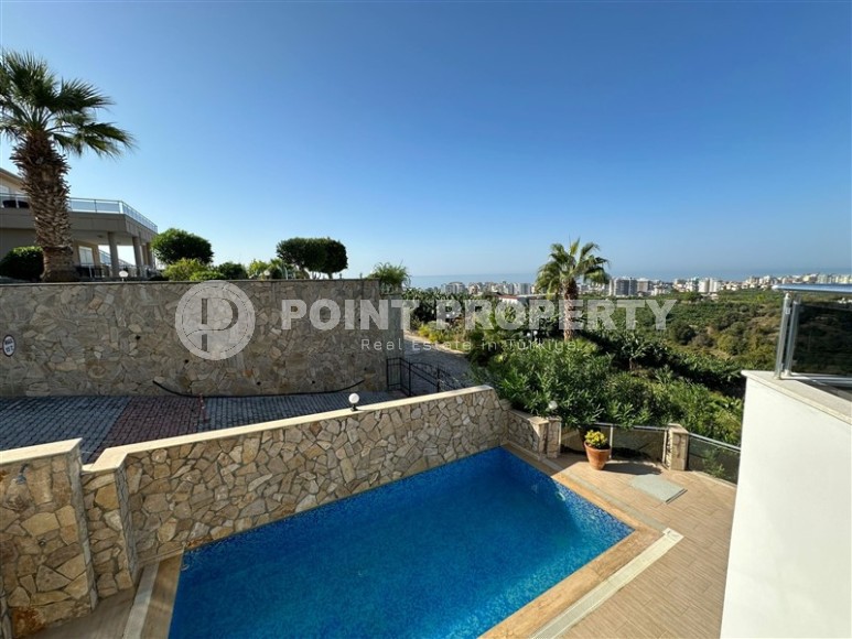 Вилла 3+1 с панорамным видом на море в районе Каргыджак-id-8384-фото-28