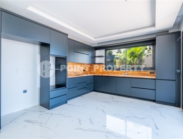 Detached 4+1 Villa Suitable for Turkish Citizenship-id-8386-photo-5