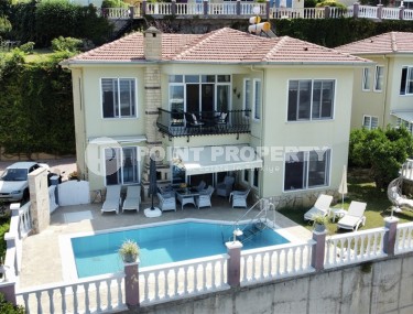 Spacious villa with sea view in Kargicak-id-8401-photo-1