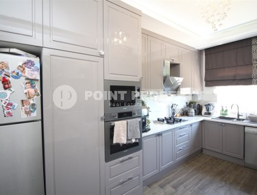 Современная квартира 125 м² с дизайнерским ремонтом в районе Верхняя Обa-id-8402-фото-5