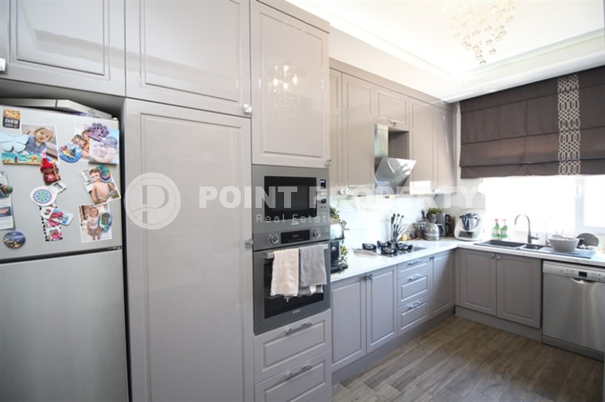 Современная квартира 125 м² с дизайнерским ремонтом в районе Верхняя Обa-id-8402-фото-5