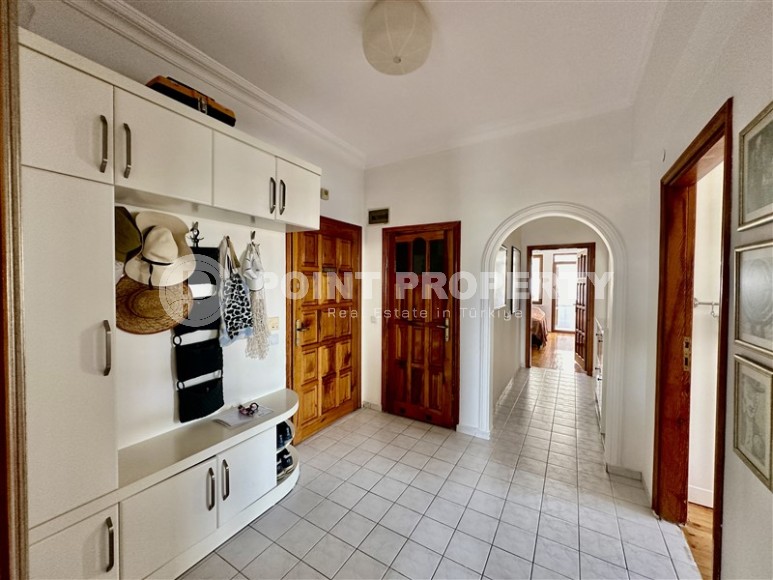 Уютная квартира 160 м² на первой линии в Турклере с видом на море-id-8403-фото-9