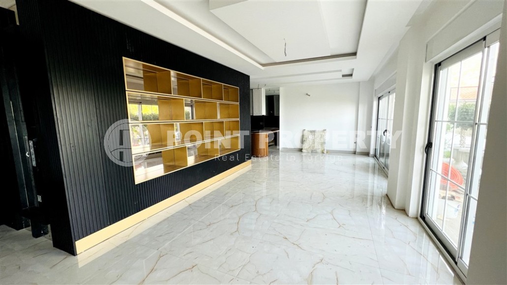 Роскошная триплекс-вилла в центре Аланьи – Тепе-id-8408-фото-3