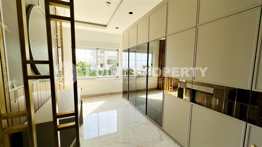 Роскошная триплекс-вилла в центре Аланьи – Тепе-id-8408-фото-14