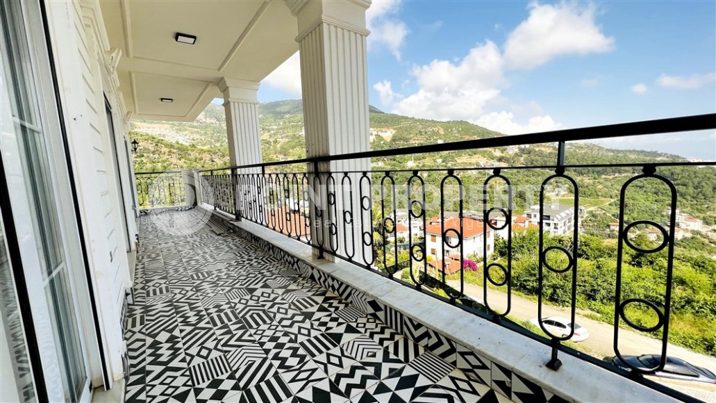 Роскошная триплекс-вилла в центре Аланьи – Тепе-id-8408-фото-19