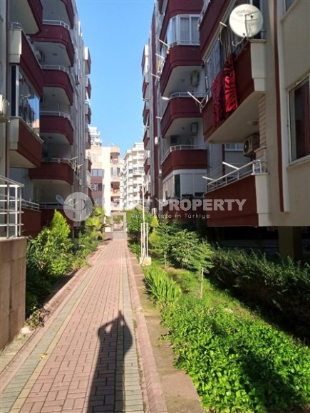 Inexpensive three-room apartment in Mahmutlar-id-8429-photo-8