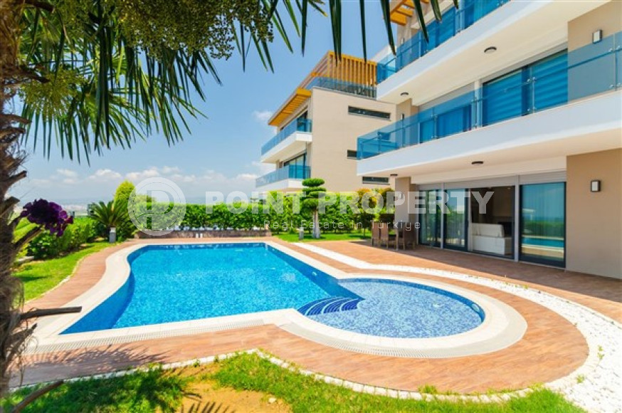 Элитная недвижимость в Алании: шикарная трехэтажная вилла 5+1, 520м², в уникальной резиденции в Конаклы.-id-1663-фото-20