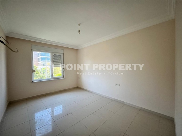 Квартира с двумя спальнями в европейском районе Алании, Оба.-id-8447-фото-7