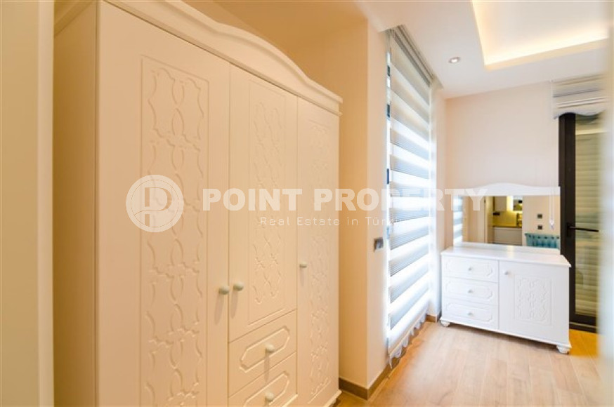 Элитная недвижимость в Алании: шикарная трехэтажная вилла 5+1, 520м², в уникальной резиденции в Конаклы.-id-1663-фото-39