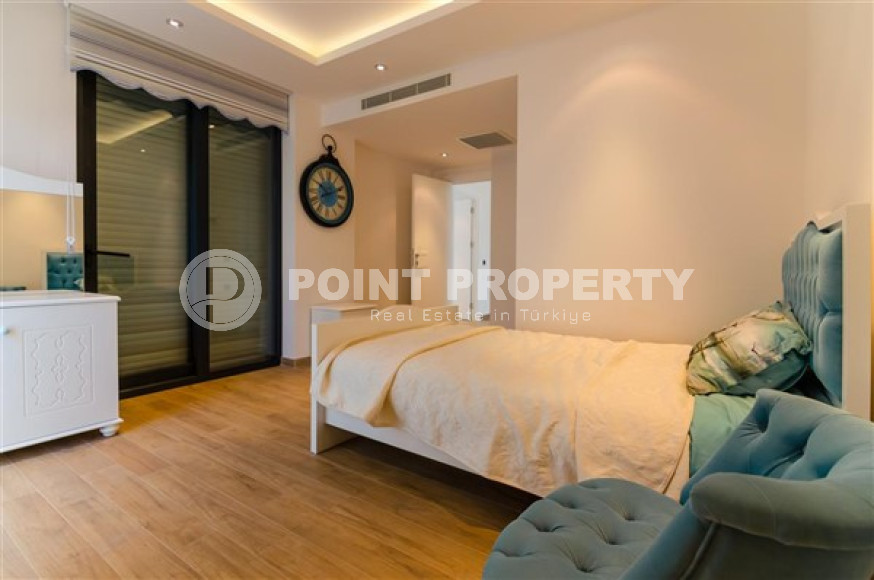 Элитная недвижимость в Алании: шикарная трехэтажная вилла 5+1, 520м², в уникальной резиденции в Конаклы.-id-1663-фото-41