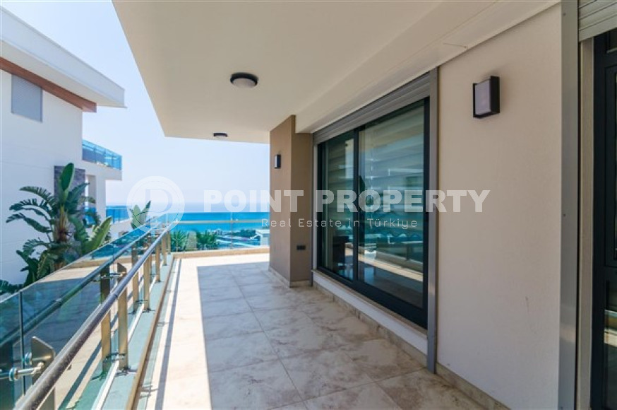 Элитная недвижимость в Алании: шикарная трехэтажная вилла 5+1, 520м², в уникальной резиденции в Конаклы.-id-1663-фото-48