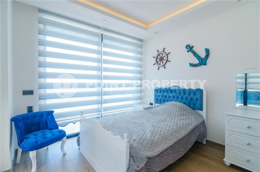 Элитная недвижимость в Алании: шикарная трехэтажная вилла 5+1, 520м², в уникальной резиденции в Конаклы.-id-1663-фото-52