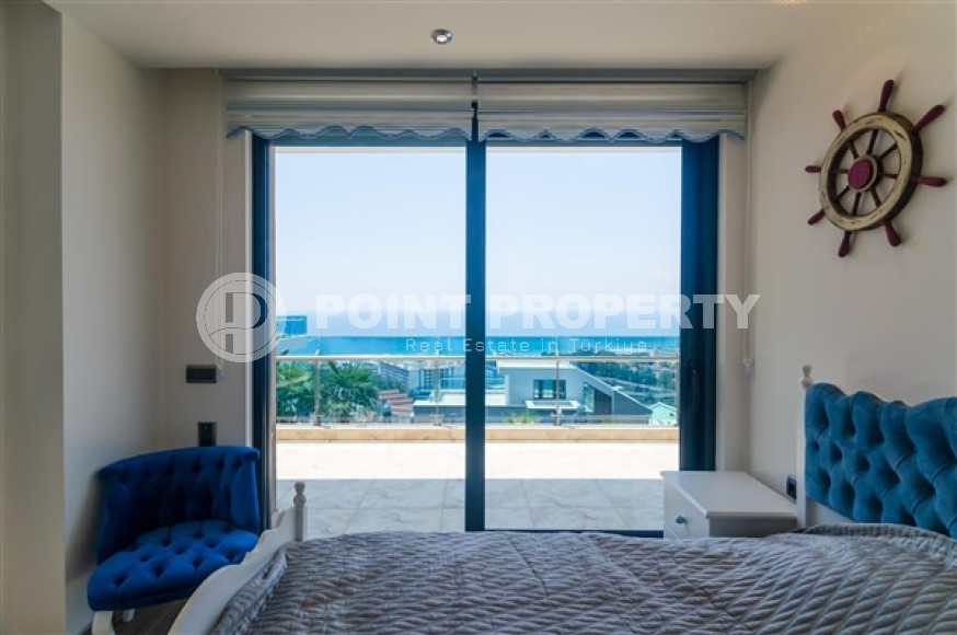 Элитная недвижимость в Алании: шикарная трехэтажная вилла 5+1, 520м², в уникальной резиденции в Конаклы.-id-1663-фото-54