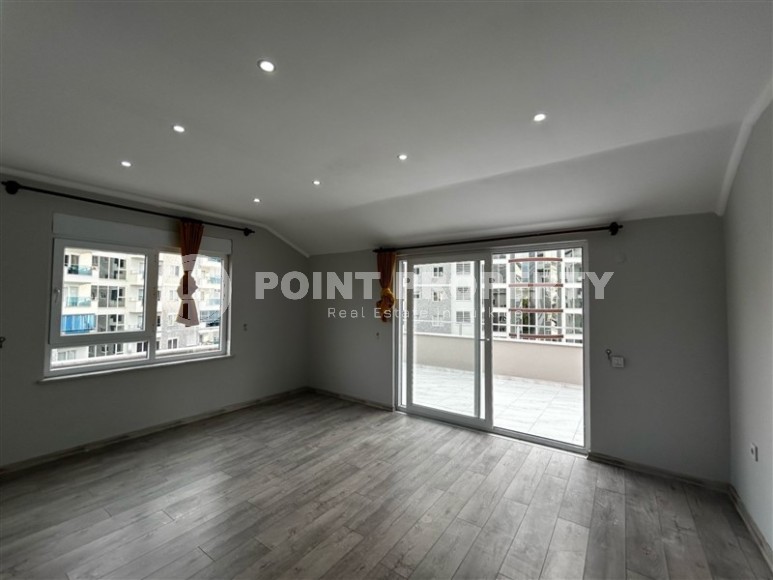 Двухуровневая квартира 5+1 в Махмутларе. Подходит под получение турецкого гражданства-id-8462-photo-6