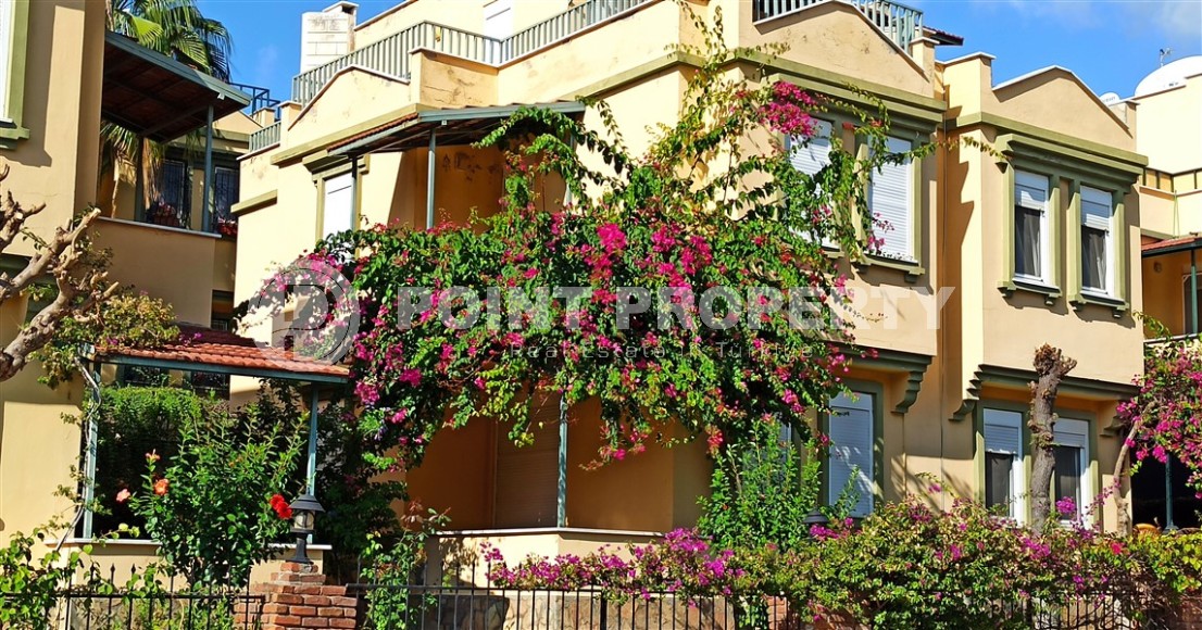 Комфортная вилла в закрытом комплексе в живописном районе Конаклы-id-8468-photo-2