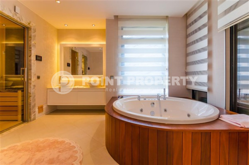 Элитная недвижимость в Алании: шикарная трехэтажная вилла 5+1, 520м², в уникальной резиденции в Конаклы.-id-1663-фото-67