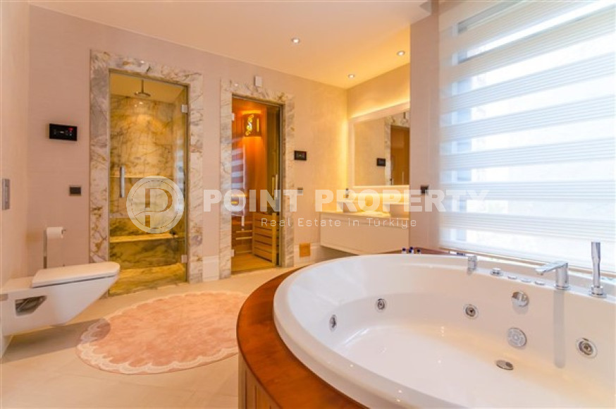 Элитная недвижимость в Алании: шикарная трехэтажная вилла 5+1, 520м², в уникальной резиденции в Конаклы.-id-1663-фото-68