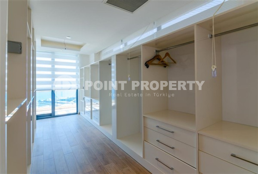 Элитная недвижимость в Алании: шикарная трехэтажная вилла 5+1, 520м², в уникальной резиденции в Конаклы.-id-1663-фото-73