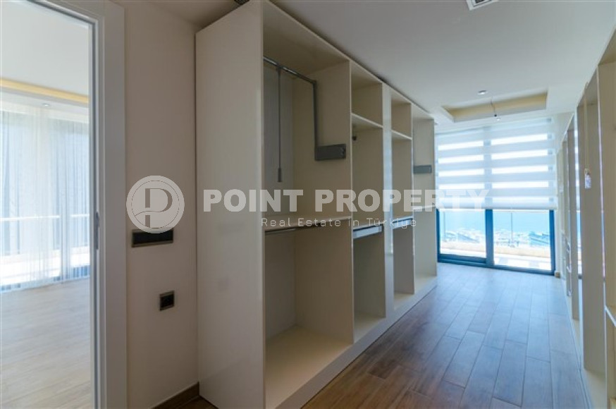 Элитная недвижимость в Алании: шикарная трехэтажная вилла 5+1, 520м², в уникальной резиденции в Конаклы.-id-1663-фото-74