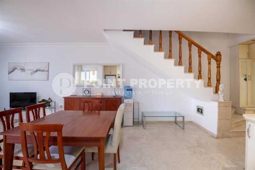 Современная вилла с мансардой и зелёным садом в Конаклы-id-8477-photo-9