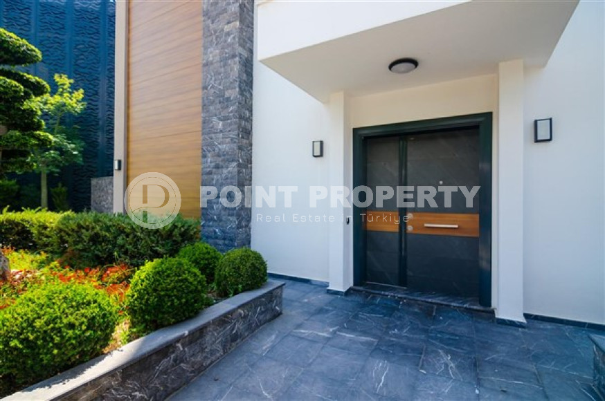 Элитная недвижимость в Алании: шикарная трехэтажная вилла 5+1, 520м², в уникальной резиденции в Конаклы.-id-1663-фото-93