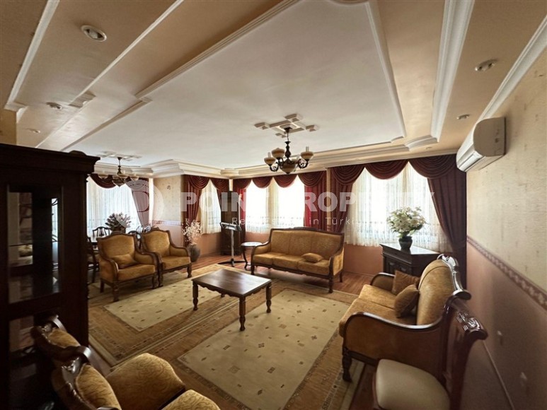 Большая квартира в центре Алании с террасой и джакузи-id-8485-фото-2